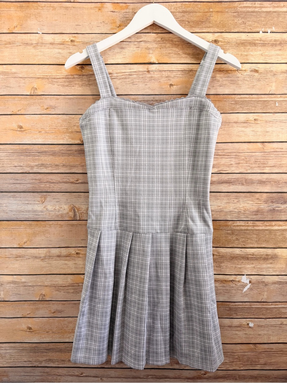 Derek Heart Dress Women’s Size Medium Gray Plaid Pleated Overall Pinafore NWT